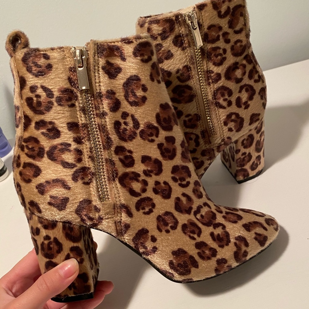Leopard boots